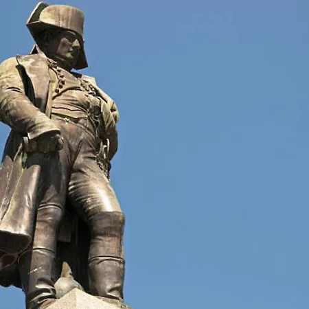 Apartament T2 Avec Piscine Chauffee - Vue Mer Exceptionnelle- Les Calanques Routes Des Sanguinaires- Parking Inclus & Wifi