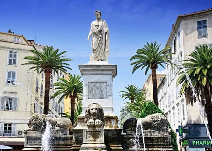 L'azur Des Calanques - T2 Avec Piscine Chauffee & Vue Exceptionnelle- Parking & Wifi 阿雅克肖